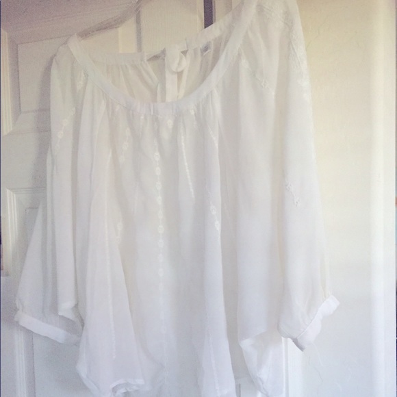 White flowers embroidery flounce blouse - Picture 2 of 10